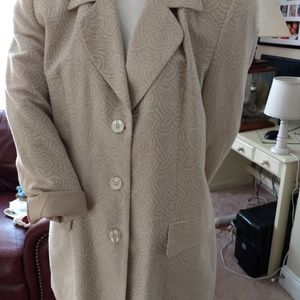 Long blazer/jacket. Great for work or party